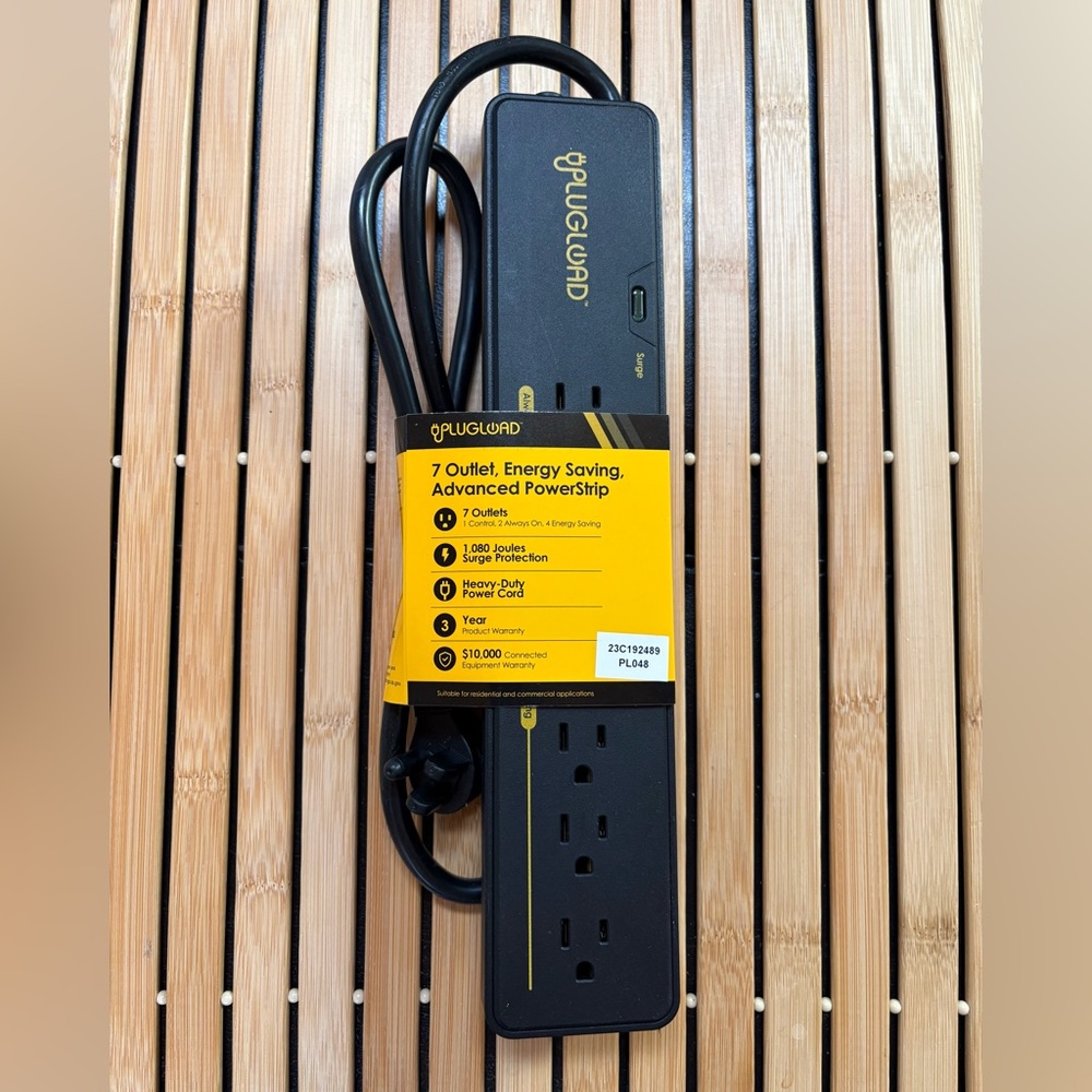 PlugLoad 7-Outlet Power Strip